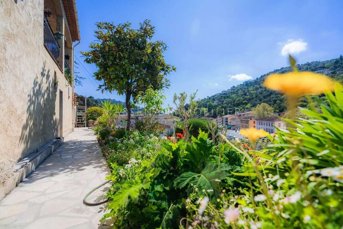 Maison à SAINT-ANDRE-DE-LA-ROCHE