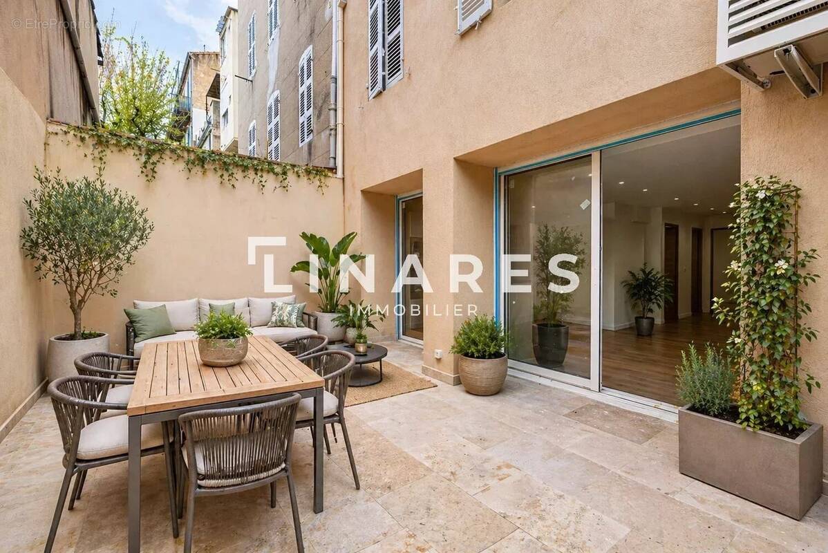 Appartement à MARSEILLE-12E
