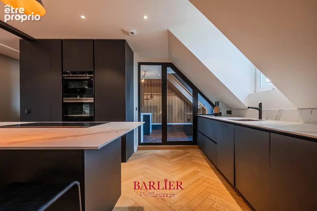 Strasbourg Avenue des Vosges - Superbe appartement de 208,32m2 avec cave et balcon - photo 6