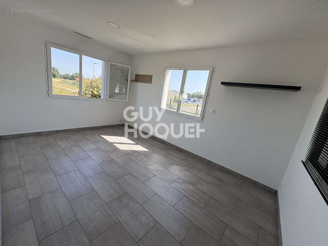 Appartement à FRONTON
