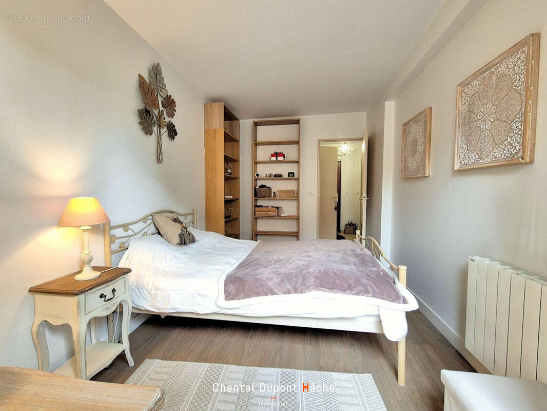 CHARTRES FAUBOURG GUILLAUME - Appartement T2 de 54m2 avec balcon et parking. - photo 5