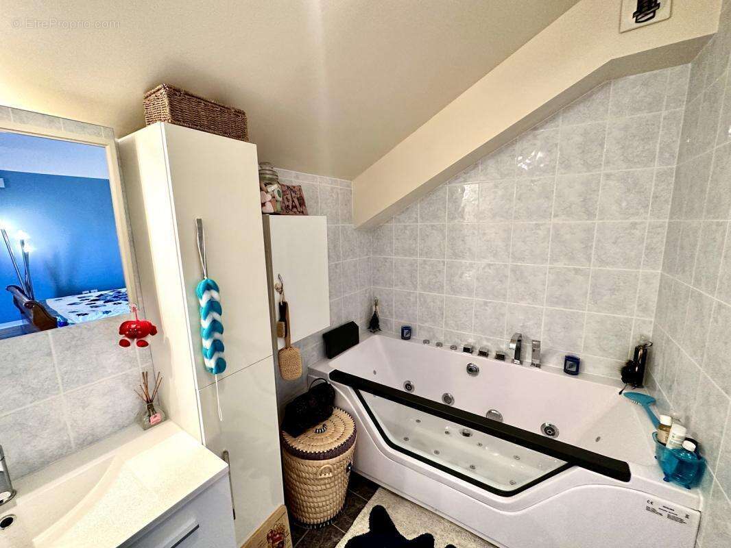 Appartement à CORBEIL-ESSONNES