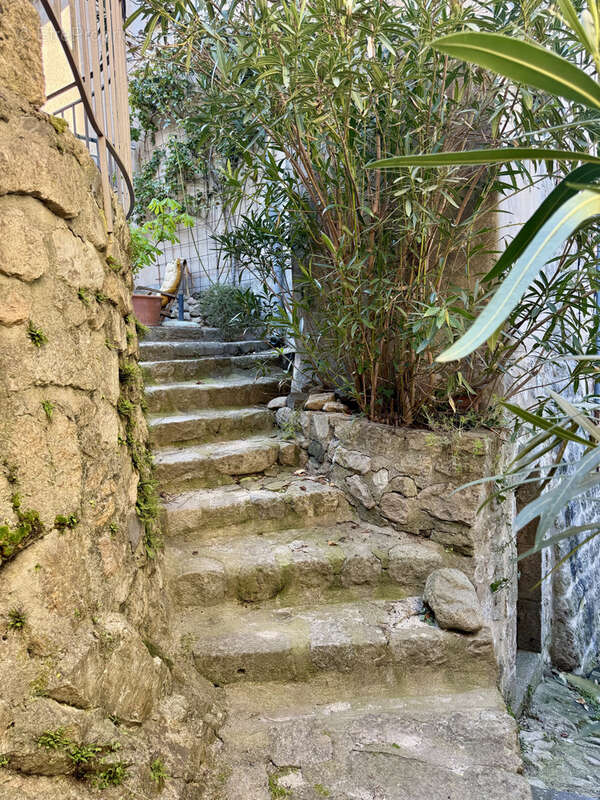 Appartement à ANTRAIGUES-SUR-VOLANE