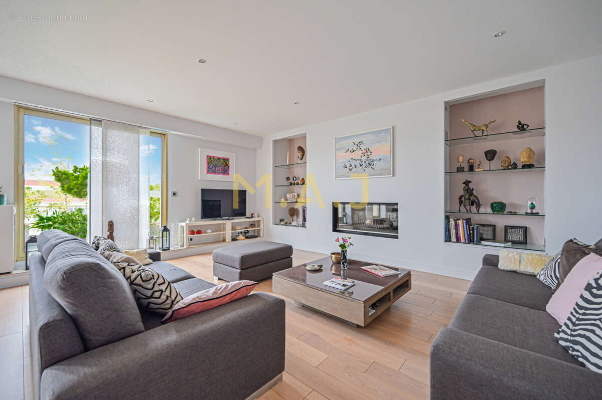 Appartement à LE PERREUX-SUR-MARNE