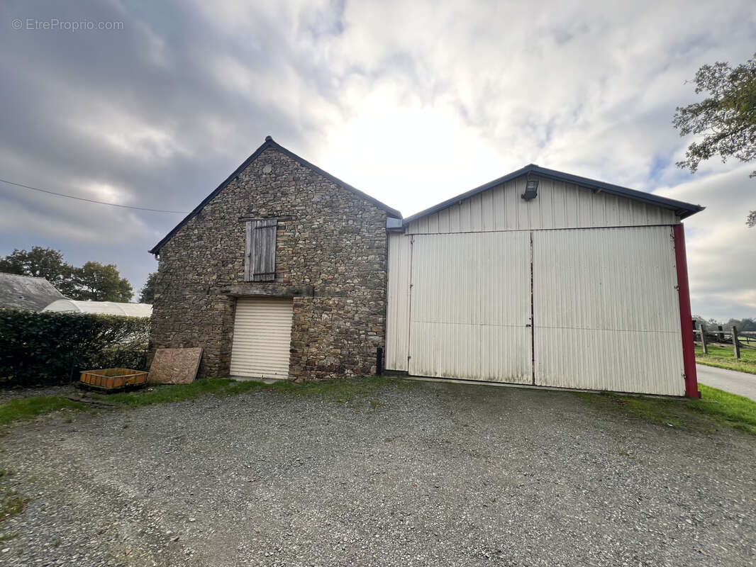 Maison à SION-LES-MINES