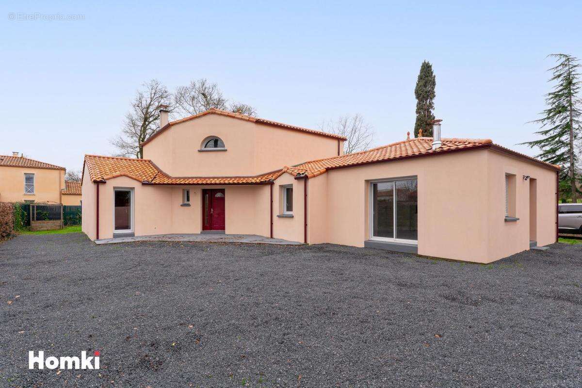 Maison à HAUTE-GOULAINE