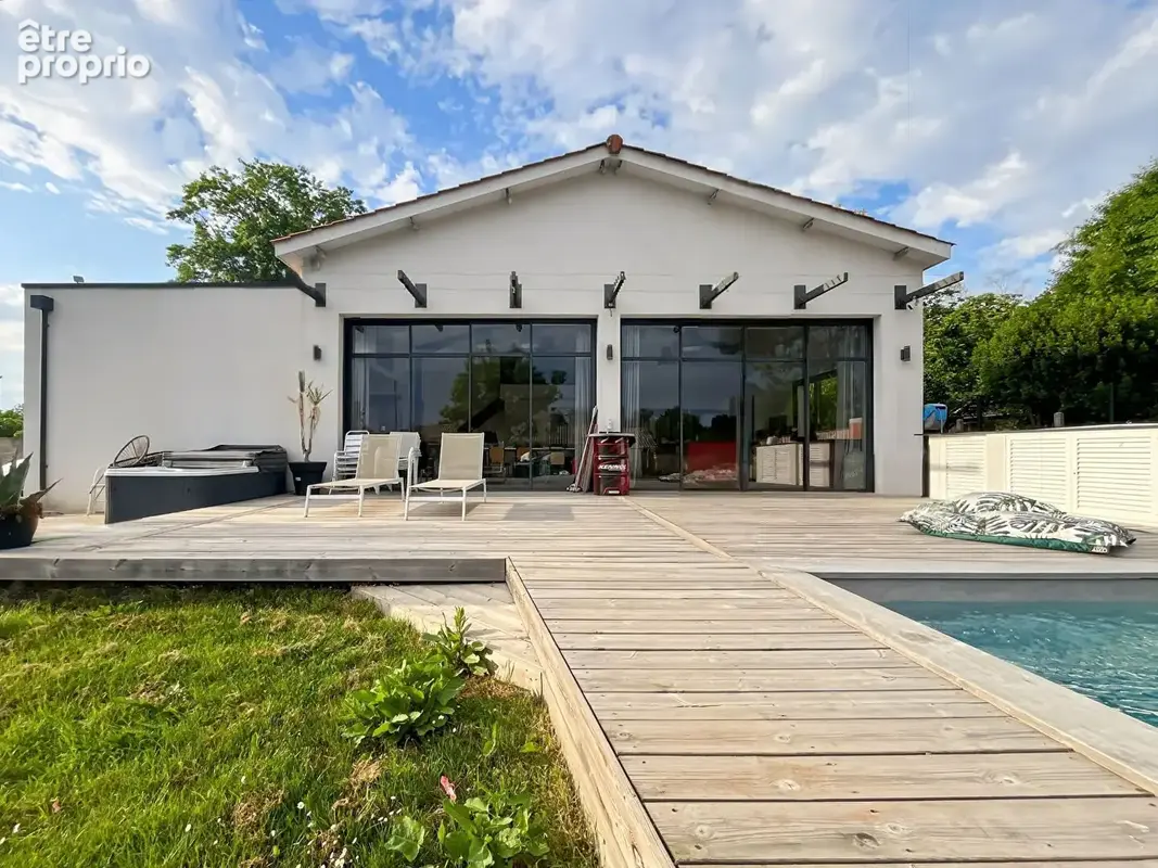 A vendre: Villa contemporaine Sadirac - 6 pièce(s) 205 m2 - photo 2