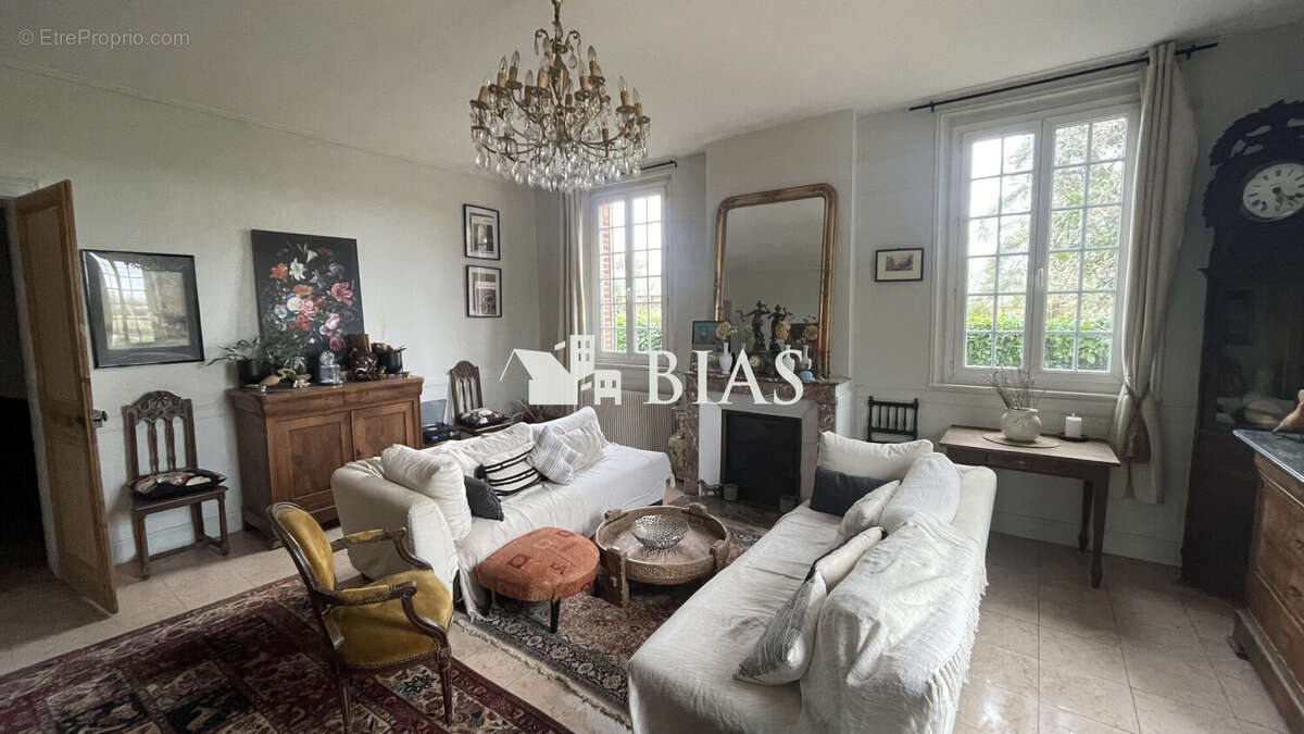 Maison à BERNAY