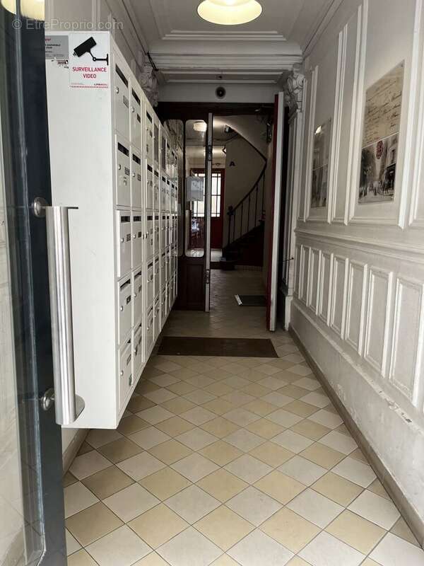 Appartement à PARIS-10E