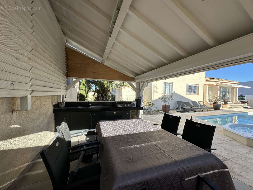 Maison à LATOUR-BAS-ELNE