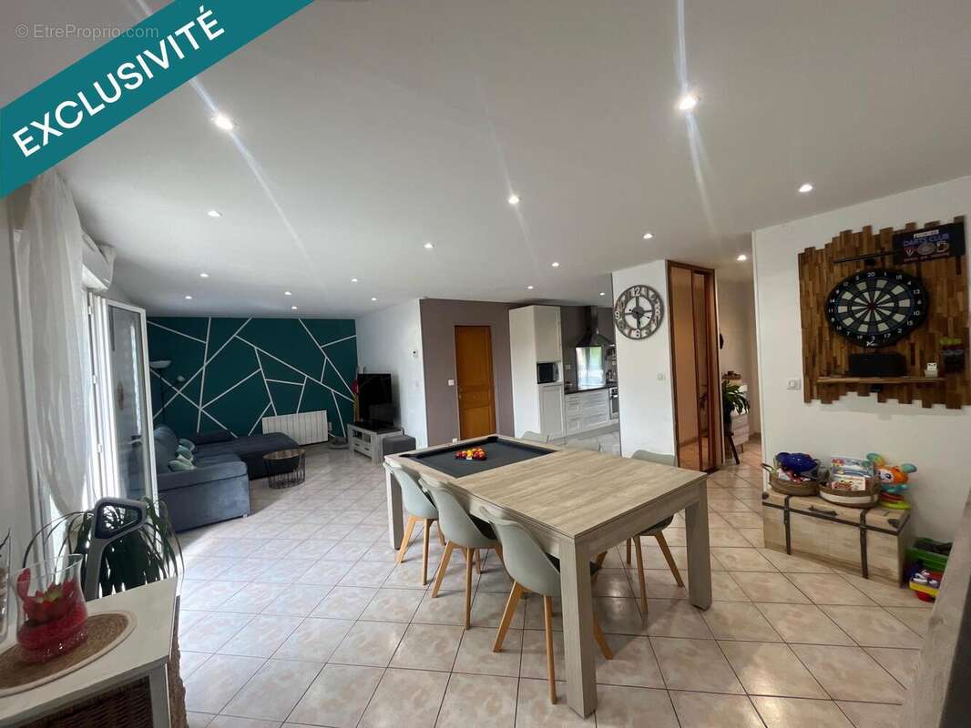 Maison 129 m² à La Neuville-Roy  - photo 4