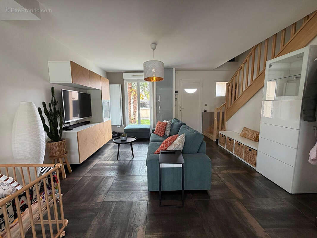 Maison à SAINT-FARGEAU-PONTHIERRY