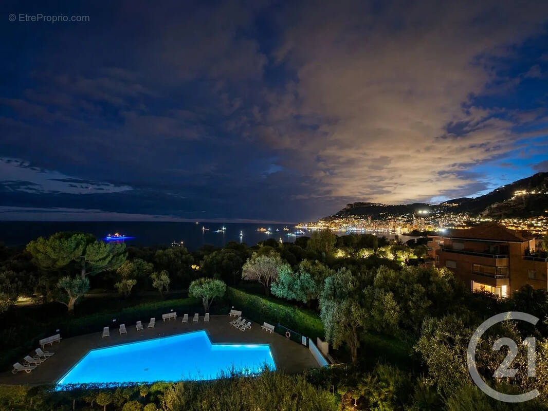 Appartement à ROQUEBRUNE-CAP-MARTIN