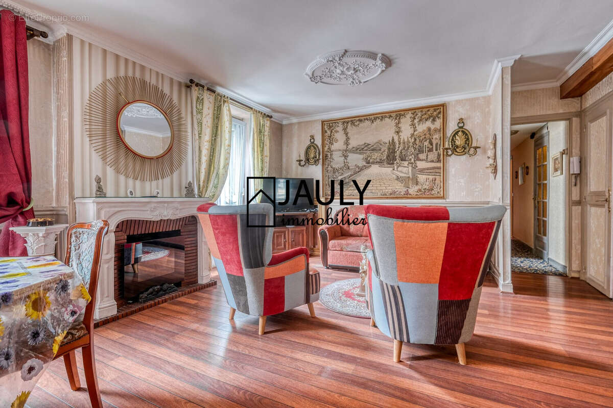 Appartement à PARIS-10E