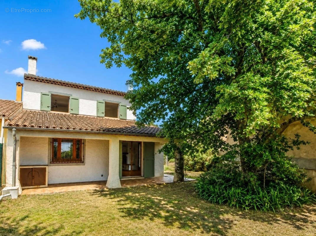 Maison à MONTAUROUX