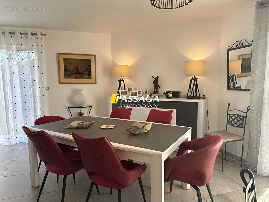 Maison à SAINTE-EULALIE-D&#039;OLT