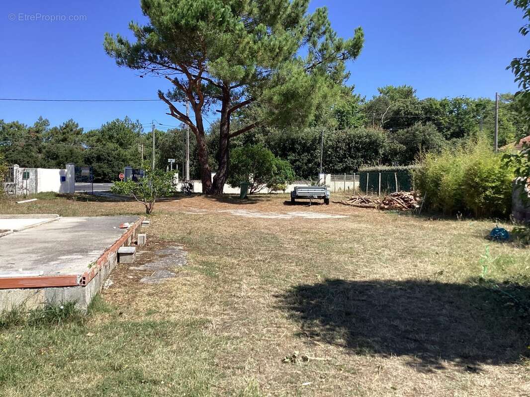 Terrain 1130 m² à Le Verdon-Sur-Mer  - photo 8
