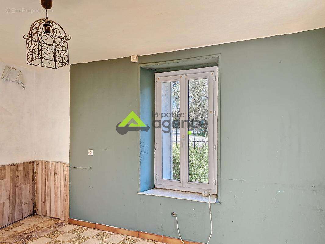 Maison à SAINT-SULPICE-LE-GUERETOIS