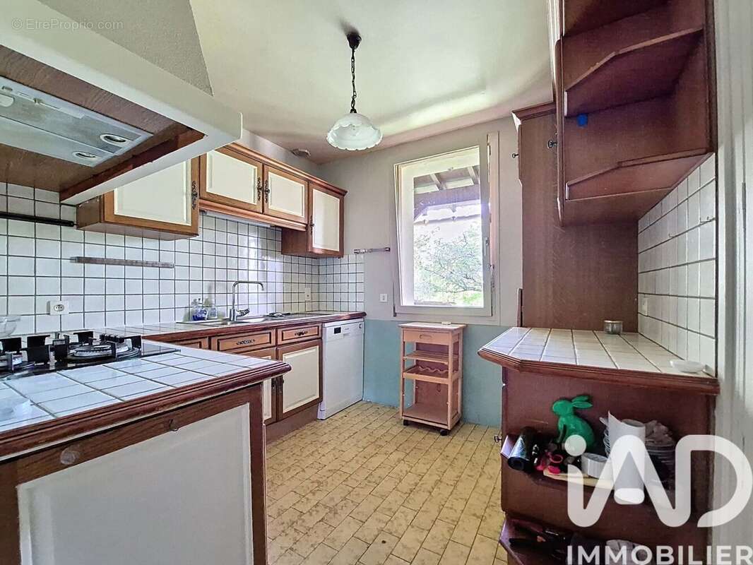 Maison 125 m² à Le Montat  - photo 6