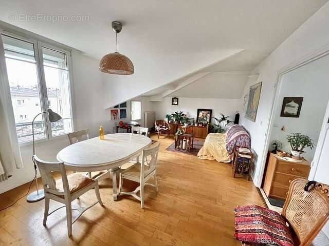 Appartement à MAISONS-ALFORT