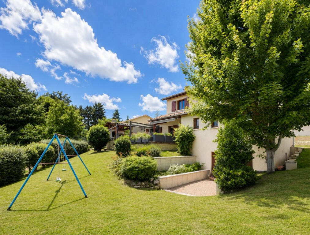 Maison à PRIAY