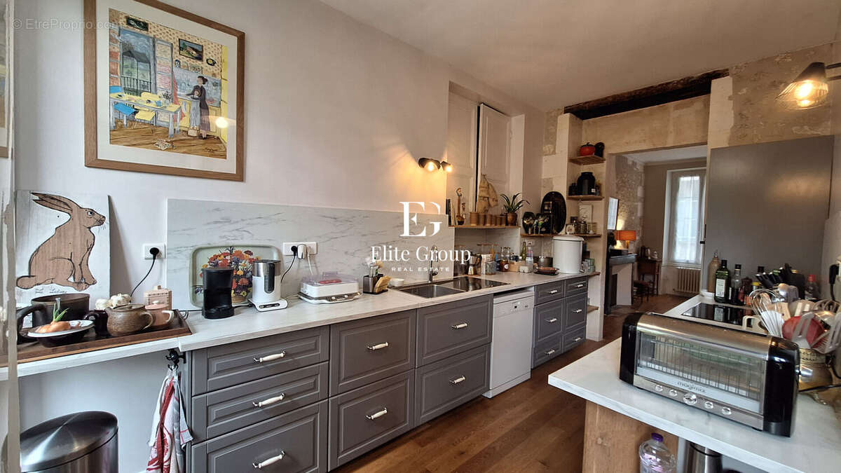 Maison à CHATEAUNEUF-SUR-CHARENTE