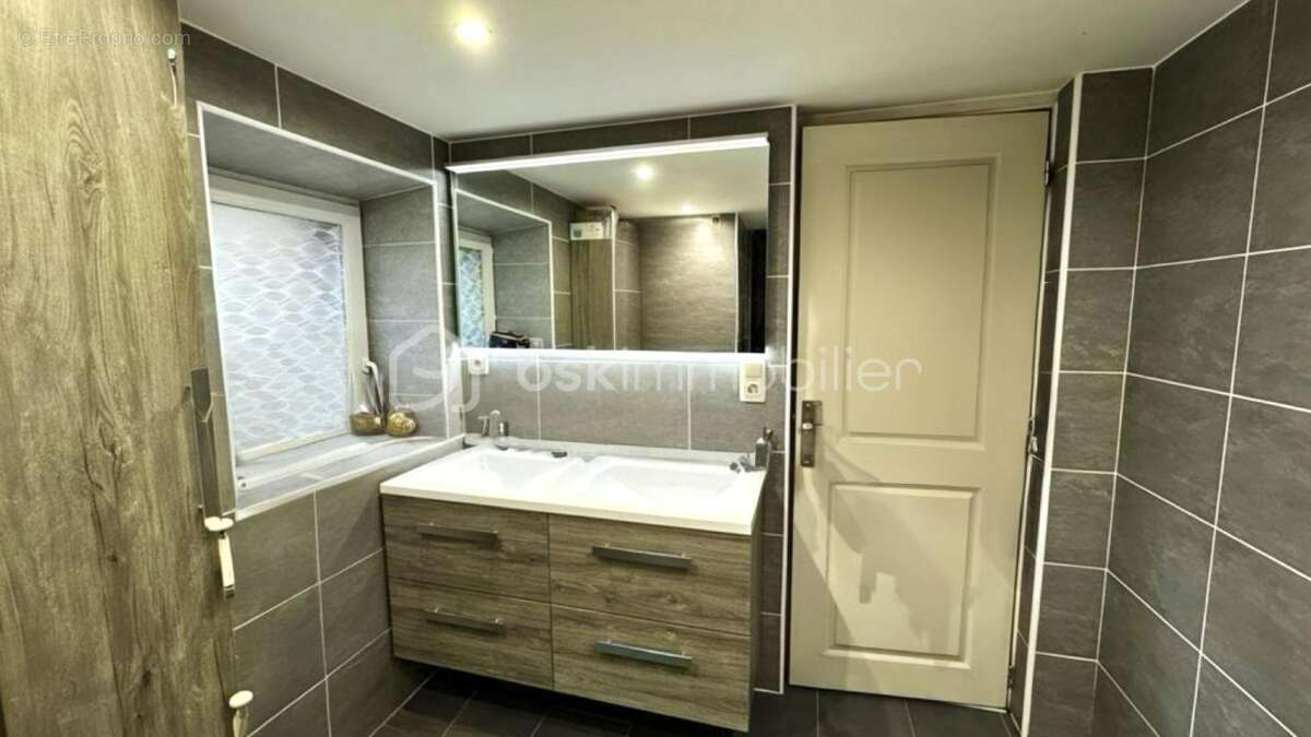 Maison à VIVIER-AU-COURT