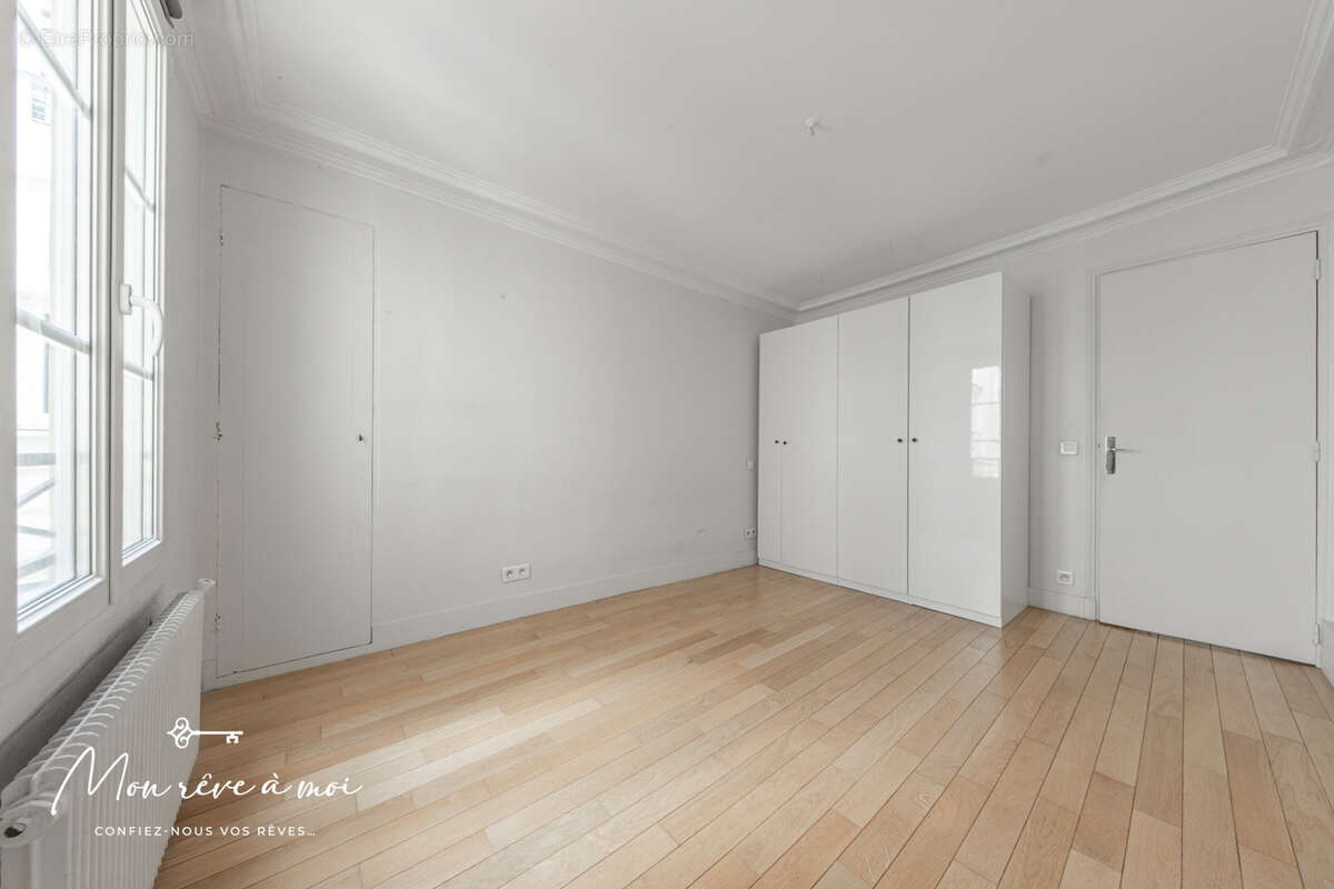 Appartement à PARIS-9E