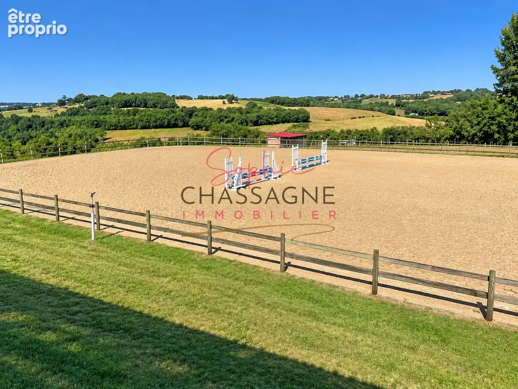 Centre équestre et écurie de propriétaires   plus de 10 hectares   un logement - proche agen (47) - photo 4