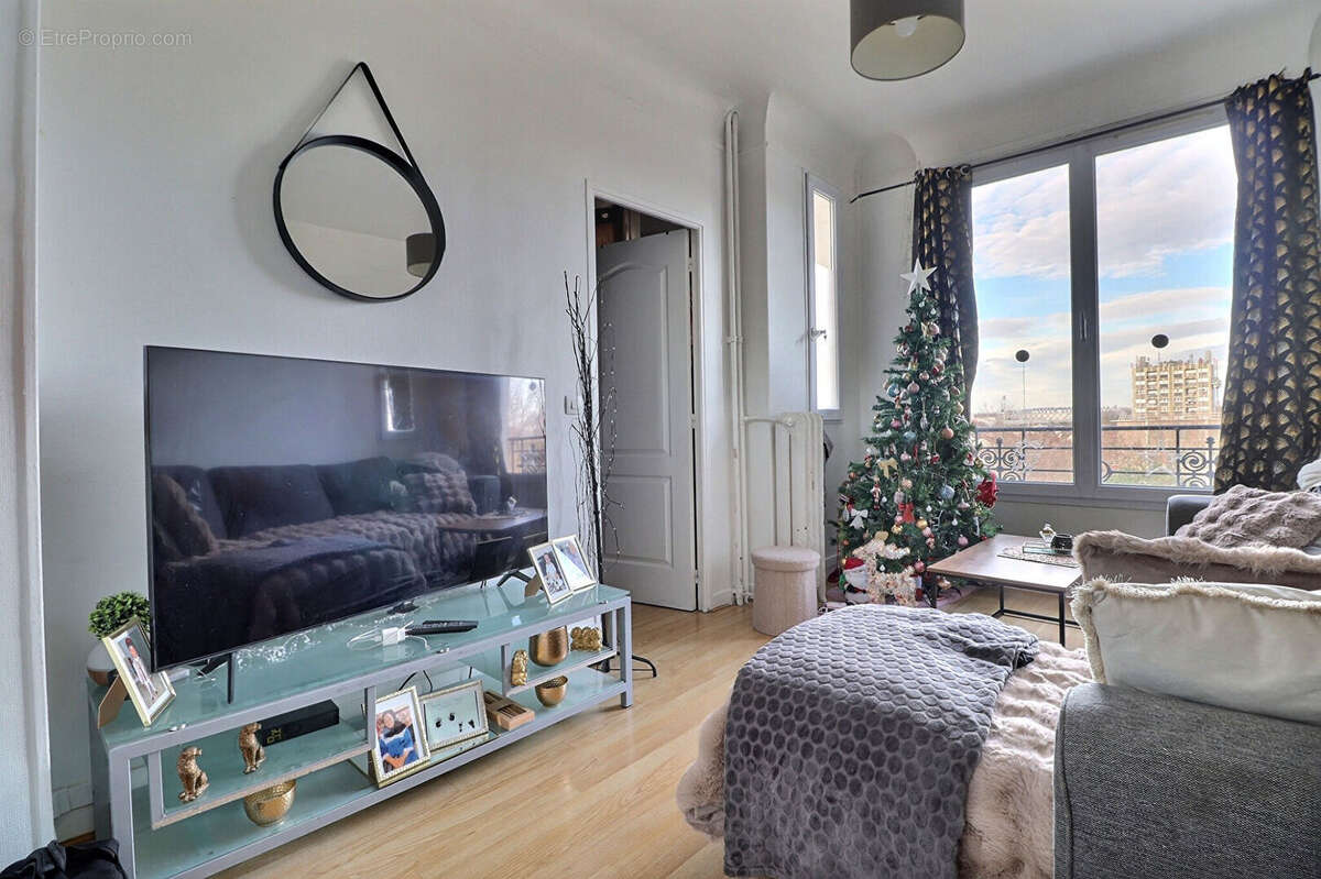 Appartement à AUBERVILLIERS