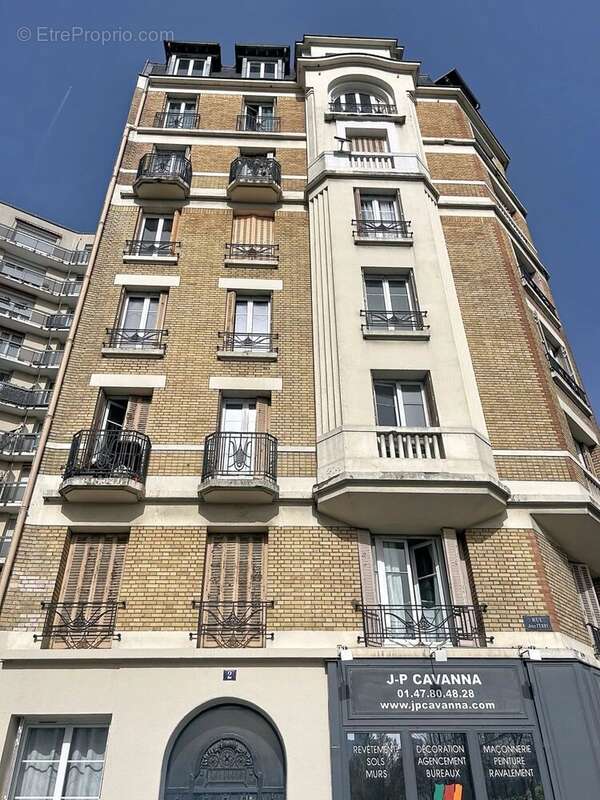 Appartement à LA GARENNE-COLOMBES