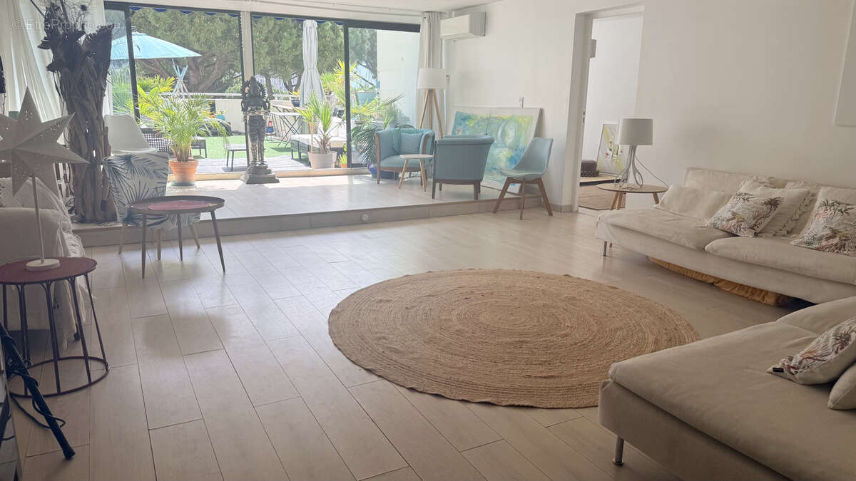 Appartement à CANDILLARGUES