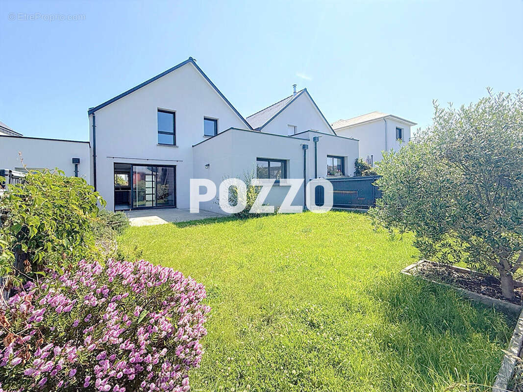 Maison à SAINT-PAIR-SUR-MER