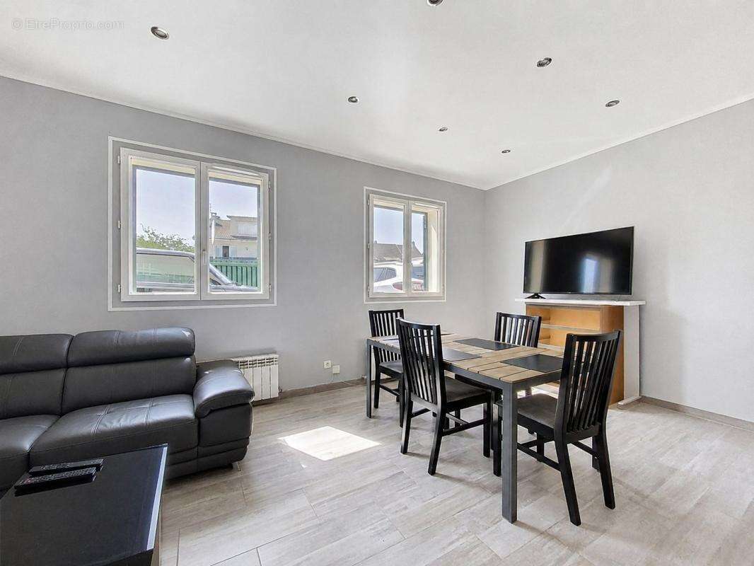 Maison individuelle avec dépendance - photo 4