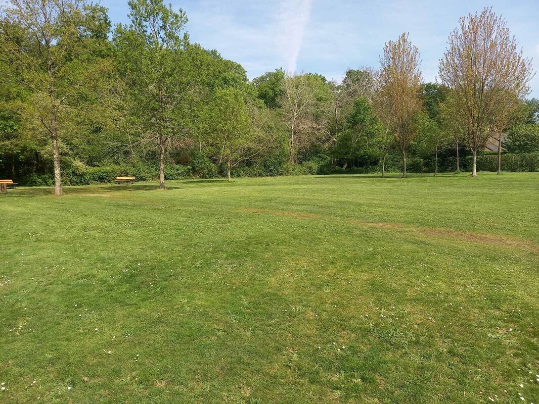 Terrain à L'HUISSERIE