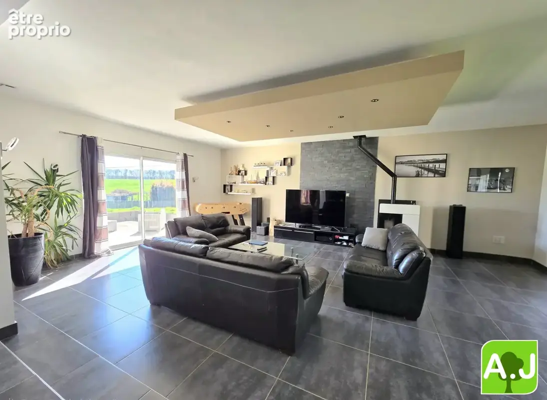Maison 260 m² à Houdan  - photo 4