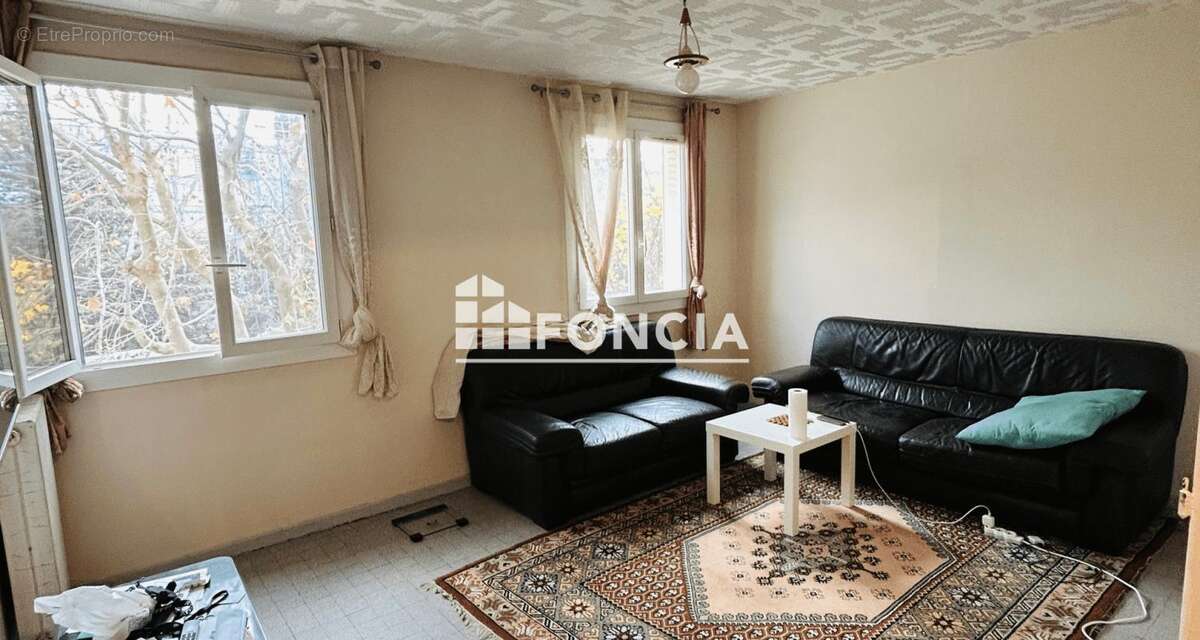 Appartement à MARSEILLE-9E