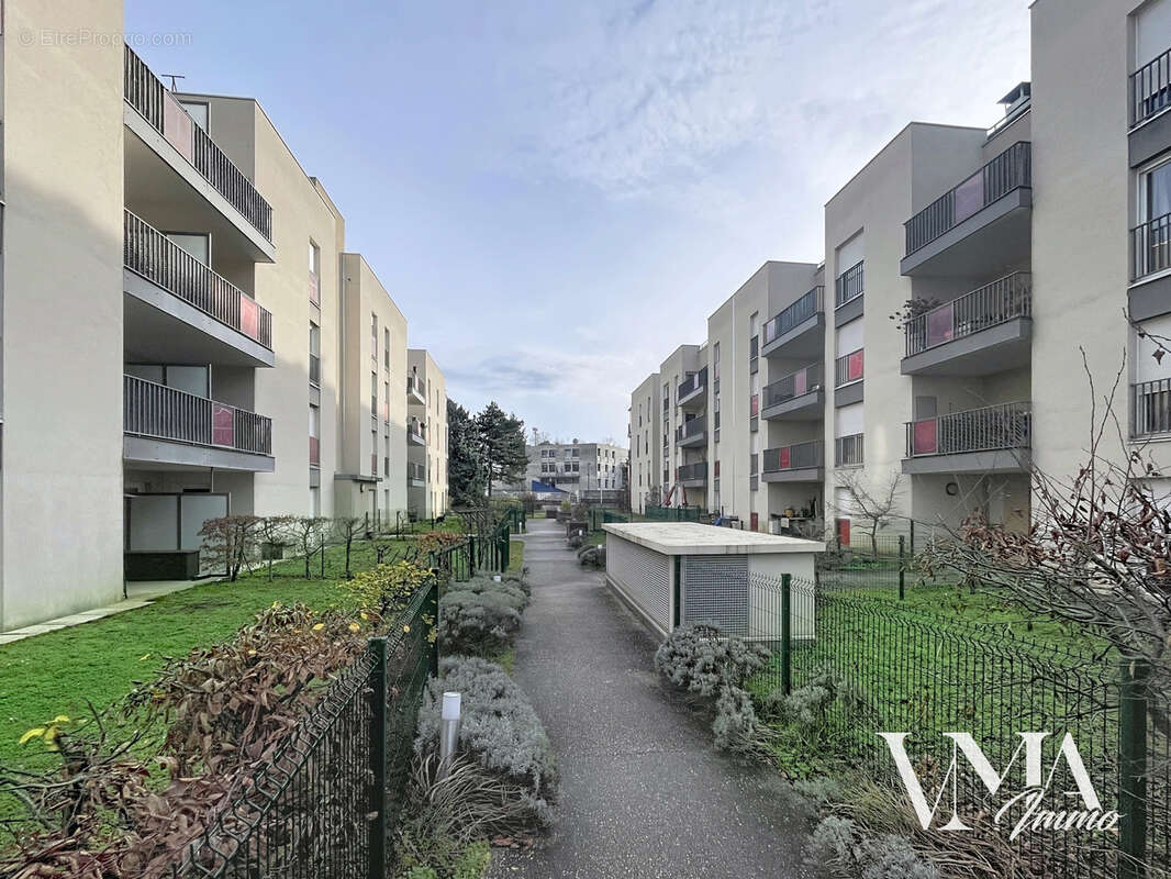 Appartement à CHAMPAGNE-AU-MONT-D'OR