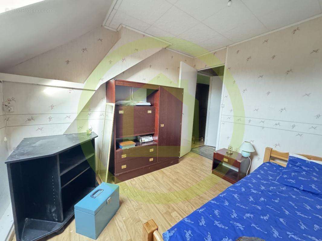 Maison à MAULDE