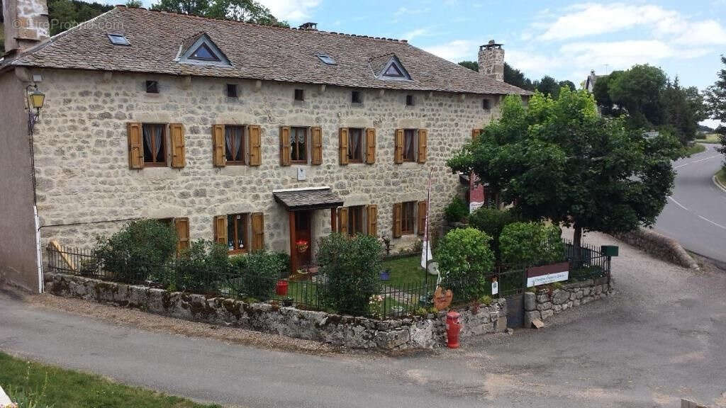Maison à CHATEAUNEUF-DE-RANDON