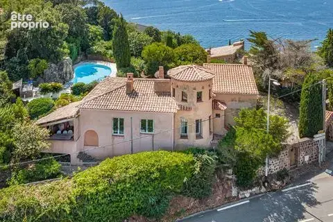 Maison à THEOULE-SUR-MER