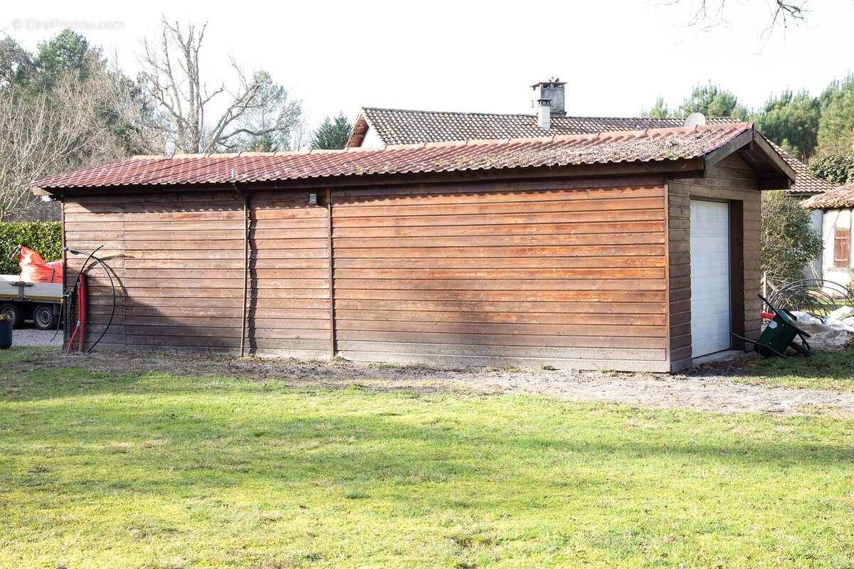Maison à LEVIGNACQ