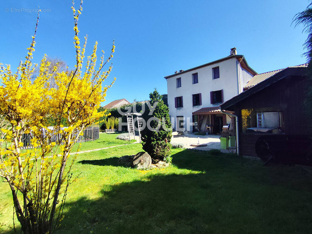 Maison à NOIRETABLE