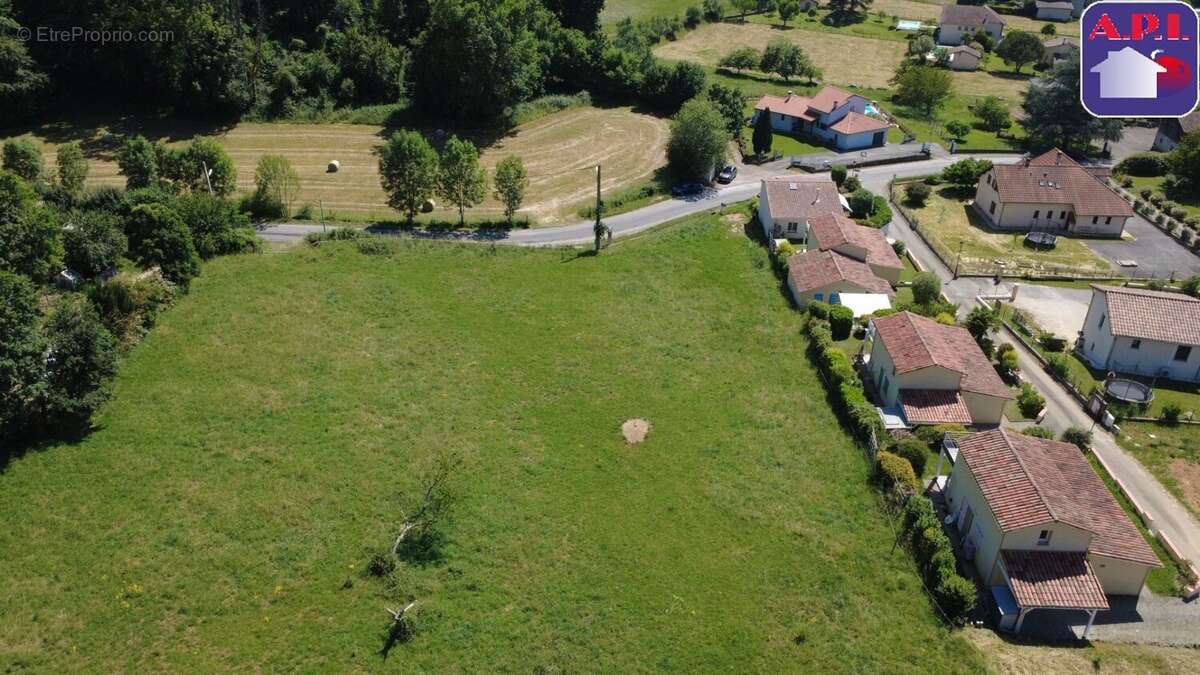 Terrain à SAINT-LIZIER