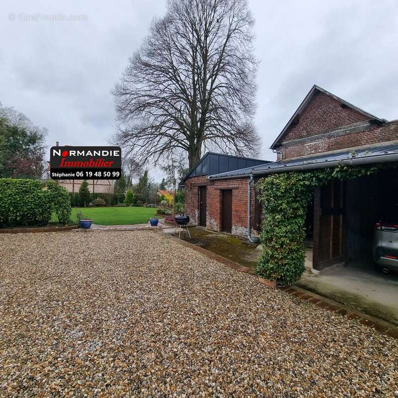 Maison à LINTOT-LES-BOIS