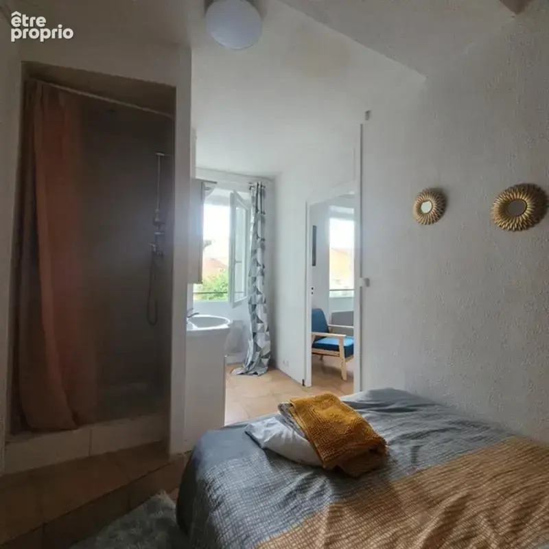 Immeuble de rapport comprenant 4 appartements et 1 local commercial en très bon état loué en étudiant et en AIR BNB - photo 15