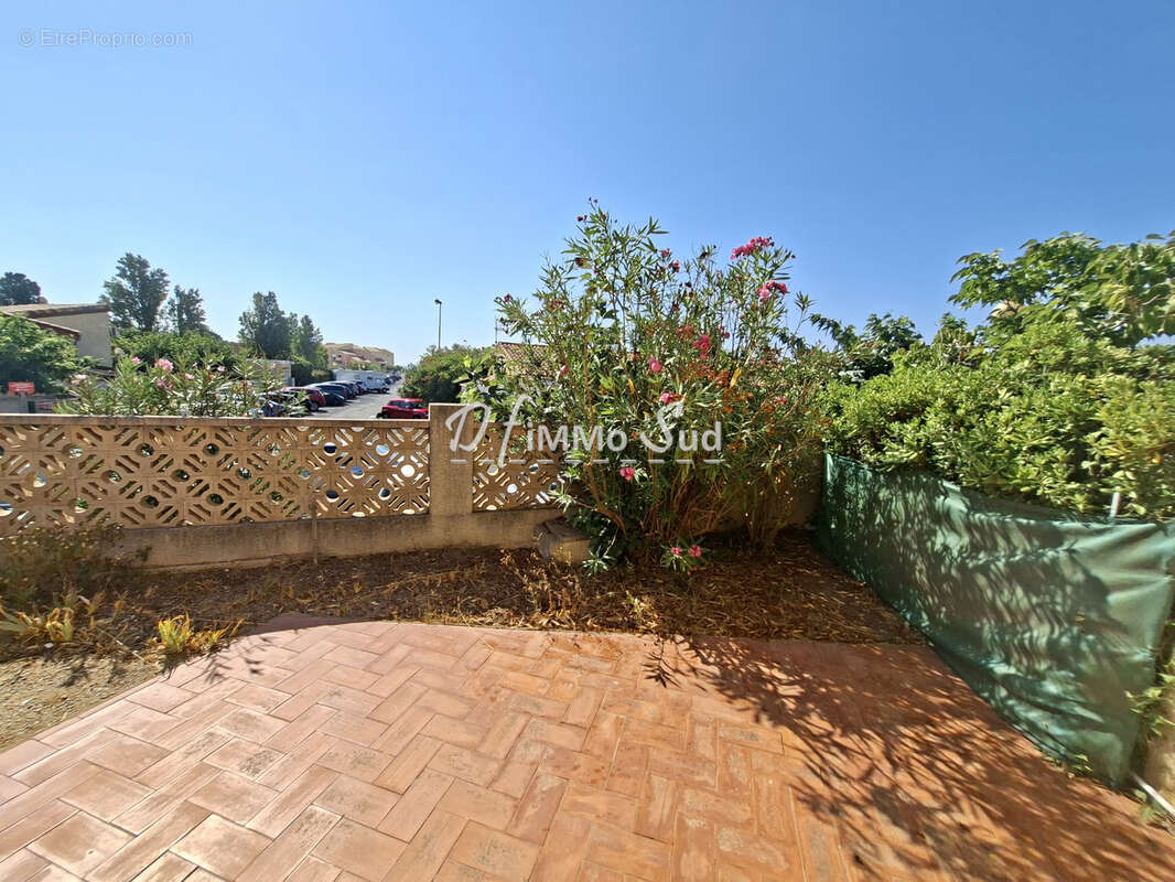Maisonnette vue mer : le cocon ideal avec une double chambre, exterieur et place de parking - photo 4