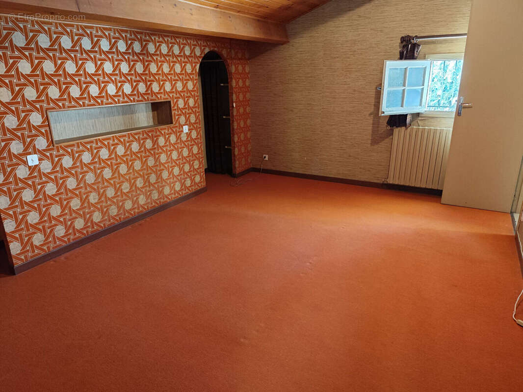 Maison à MONTANS