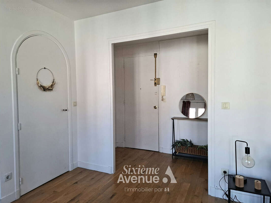 Appartement à VERSAILLES