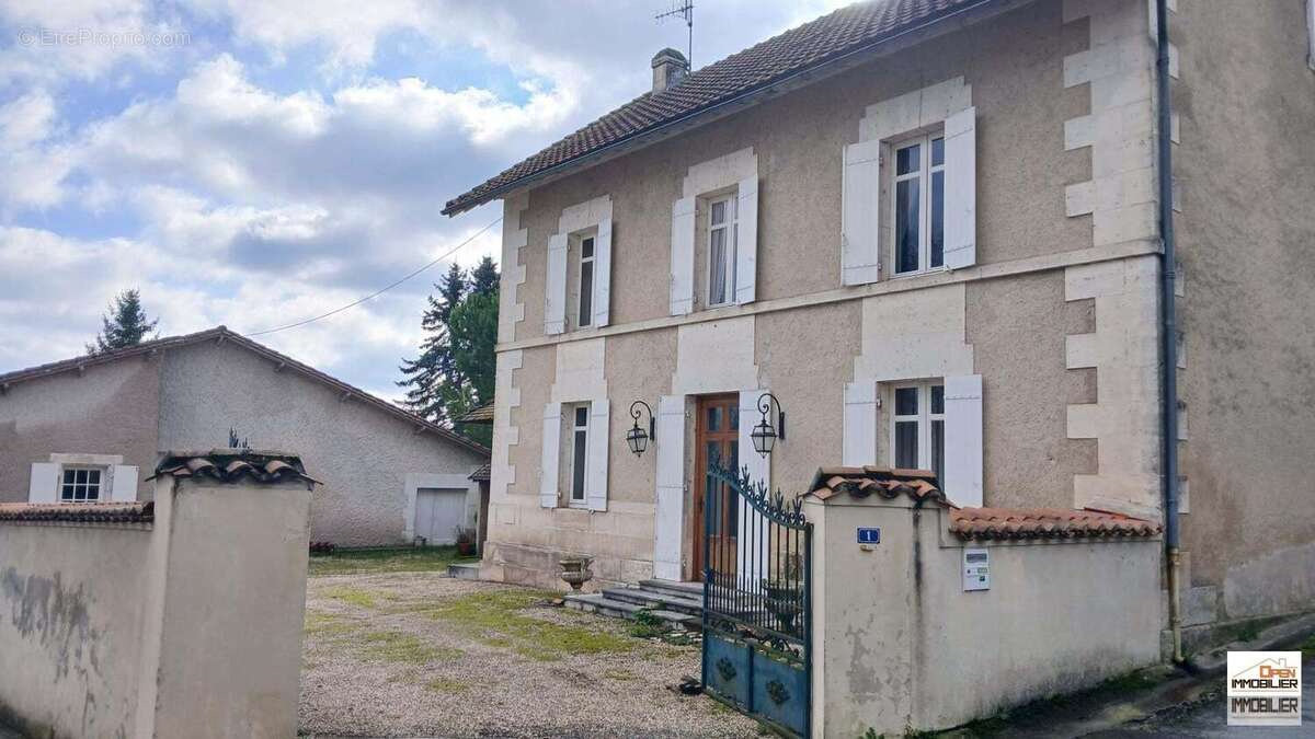 Appartement à SAINT-SEVERIN